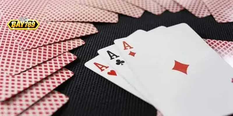Bảng hiển thị kết quả và các tay bài đặc biệt trong ván cào ba cây